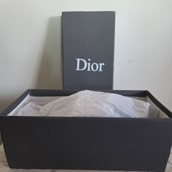 Dior Evolution White Leather Slide Flat Sandals Silver Metal Logo Size 8.5 - Picture 14 of 15